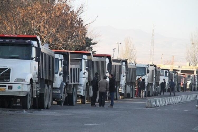 ابراز وحشت از اعتصاب سراسری کامیونداران و رانندگان زحمتکش