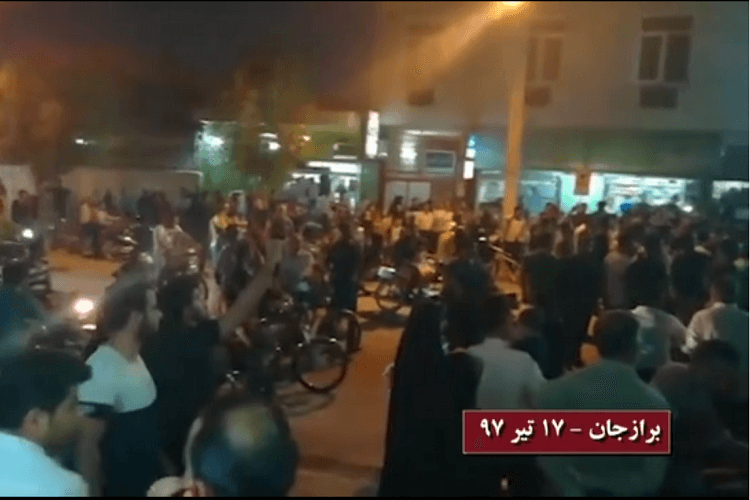 ۱۷ تیر ماه؛ مردم برازجان برای دومین روز متوالی