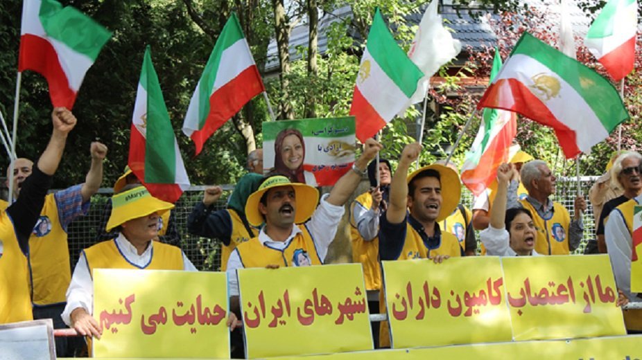 همبستگی ایرانیان در حمایت از قیام کنندگان در ایران