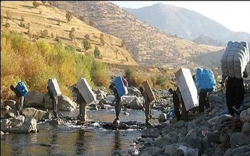 قتل یک کولبر با شلیک مستقیم پاسداران خامنه ای