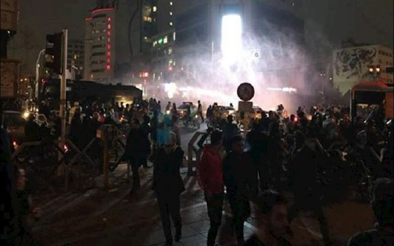 اعتراف گرداننده روزنامه سپاه پاسداران