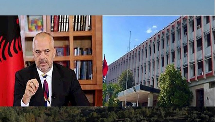 خراج سفیر و سرکرده ایستگاه اطلاعاتی اش از آلبانی