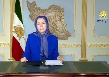 مریم رجوی: زنان نیروی تغییراند