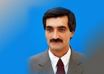 شارلاتانیسم ایرج مصداقی، یک شاگرد دژخیم – از اکبر صمدی، اشرف۳