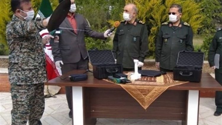 نمایشمسخره سرکردهسپاه پاسداران خامنهای درباره ویروسیاب بینظیر!!! برای پوشاندن انتقال ویروس ازچین با ماهانایر