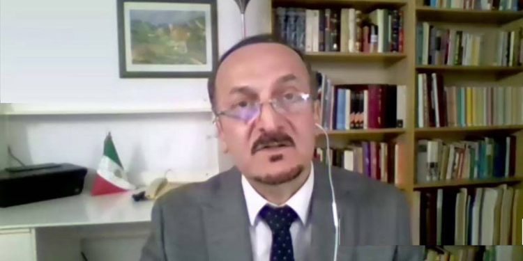 تیک تیک زمان و اسرار دفترچه سبز- مهرداد هرسینی