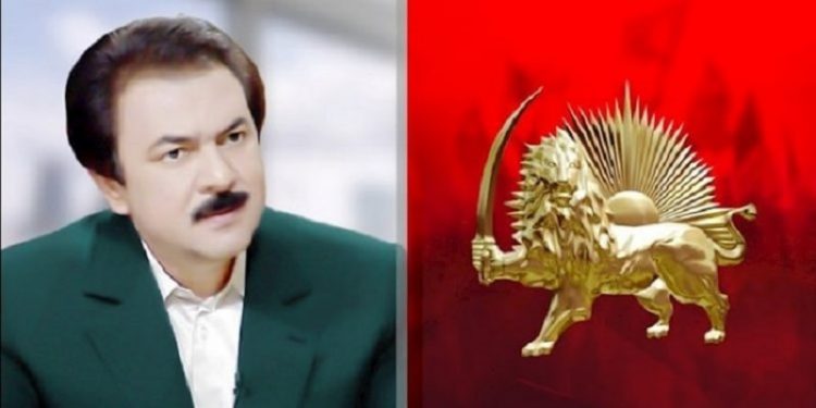 مسعود رجوی آنقدر بگویید مرگ بر خامنه ای مرگ بر دیکتاتور تا برقش خلیفه ارتجاع را بگیرد