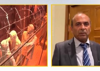 جلوی دادگاه محاکمه حمید نوری