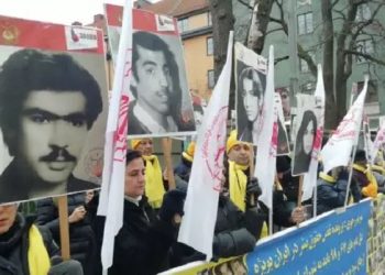 تظاهرات ایرانیان آزاده و هواداران مجاهدین در استکهلم همزمان با برگزاری دادگاه دژخیم حمید نوری در آلبانی ۲۴آبان