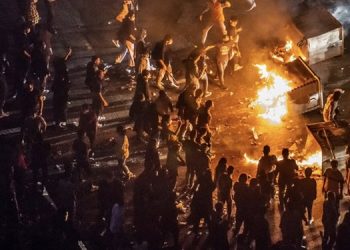 چهاردهمین روز قیام سراسری در تهران و سایر شهرهای میهن - گسترش قیام به ۱۶۴شهر
