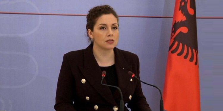 اولتا جاکا olta xhaçka وزیر امور خارجه آلبانی