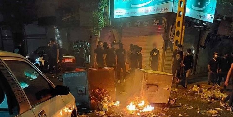 بیست و پنجمین روز قیام سراسری - خروش آزادی با شهرهای شورشی - اعتصاب در عسلویه
