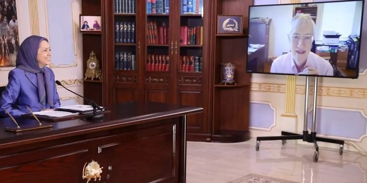 دیدار و گفتگوی خانم مریم رجوی با پروفسور جان متر مدیر پروژه تلسکوب عظیم جیمز وب