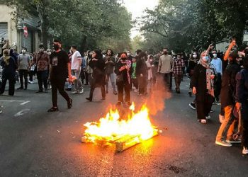 بیستمین روز قیام سراسری همراه با اعتصاب دانش‌آموزان و دانشجویان در سراسر کشور