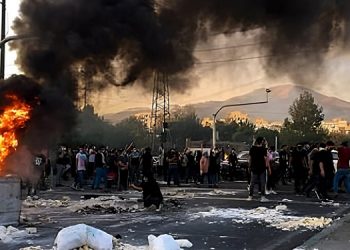 سی امین روز قیام سراسری - اعتصاب گسترده دانشجویان ، درگیری در اردبیل، گوهردشت و ...