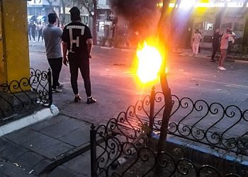 سی و یکمین روز قیام سراسری - درگیری جوانان شورشی با وحوش خامنه ای + توئیت خانم مریم رجوی