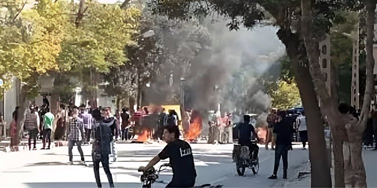 چهل و نهمین روز قیام سراسری- خروش مردم در شهرهای میهن