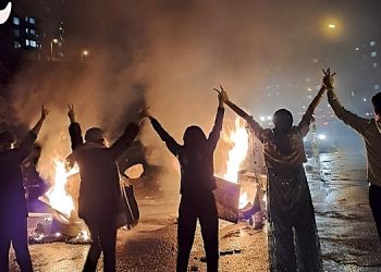 شصت و سومین روز قیام - خشم و خروش و آتش در بزرگداشت سالگرد شهیدان قیام آبان ۹۸ - تظاهرات، درگیری و اعتصاب در شهرهای میهن