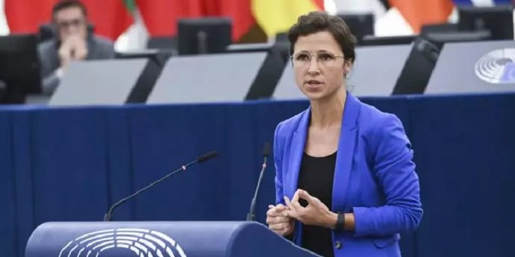 هانا نیومن- نباید بگذاریم رژیم ایران با پروپاگاندای خود در مورد عفو قِسِر در برود