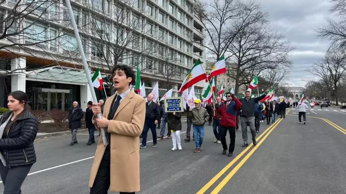 تظاهرات بزرگ ایرانیان آزاده در واشنگتن پس از برگزاری اجلاس حمایت از قیام مردم ایران -۲۰ اسفند
