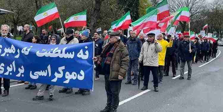 تظاهرات ایرانیان آزاده در مرکز شهر کلن