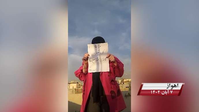 فعالیت کانونهای شورشی به مناسبت روز کوروش کبیر با شعار «نه آخوند نه قزاق کوروش مصدق روحت شاد»