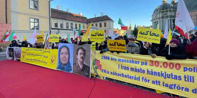 تظاهرات ایرانیان در استکهلم همزمان با اعلام حکم دادگاه استیناف دژخیم حمید نوری