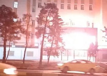 تهران- تهاجم و انفجار در مجتمع قضایی دژخیم قاسم سلیمانی توسط قهرمانان کانونهای شورشی