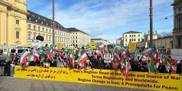 تظاهرات ایرانیان آزاده در مونیخ همزمان با برگزاری کنفرانس امنیتی مونیخ