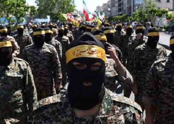 دیلی میل: رژیم ایران از مسلمانان بریتانیایی برای جاسوسی استخدام می کند