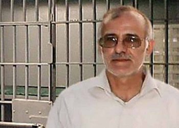 انتقال زندانی سیاسی علی معزی همراه دو زندانی محکوم به اعدام به قزلحصار