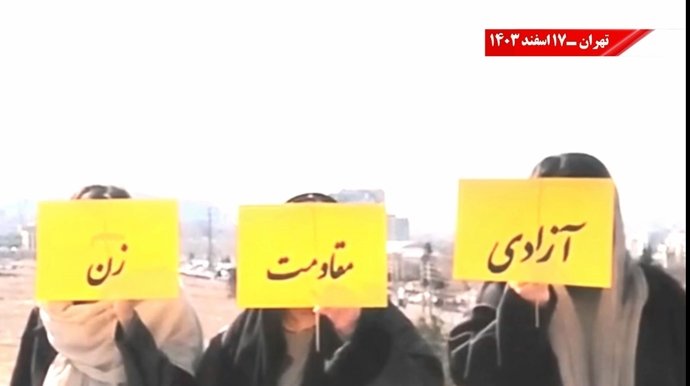 زن، مقاومت، آزادی - تصویرنگاری و پراتیکهای سراسری در آستانه ۸ مارس روز جهانی زن