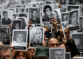 دادستان آرژانتین خواستار بازداشت خامنه ای به اتهام بمبگذاری آمیا شد