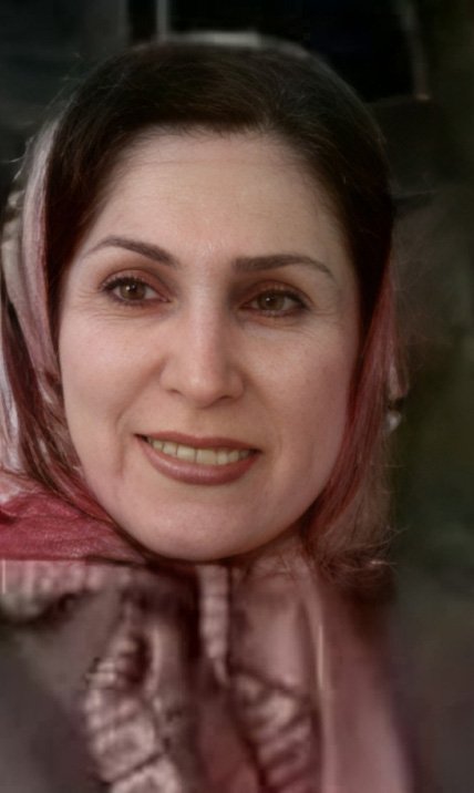 زهرا طبری