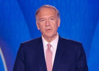 مایک پمپئو: اپوزیسیون دموکراتیک ایران آماده است گام پیش بگذارد و رهبری را برعهده گیرد